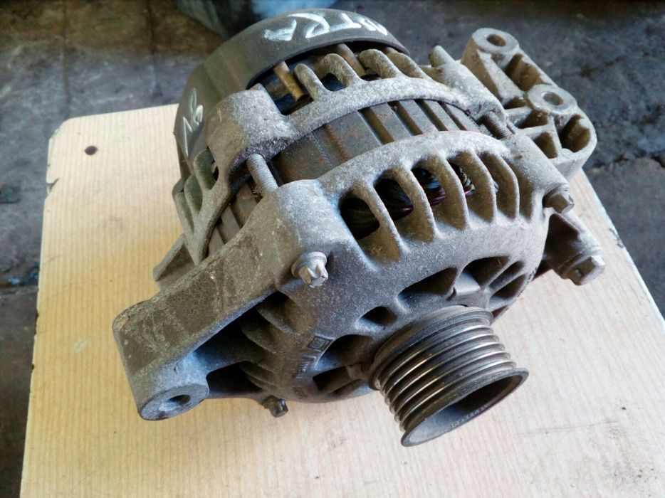 Alternator Opel Astra 1.6. 8V.