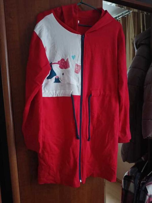 Bluza zapinana z psem