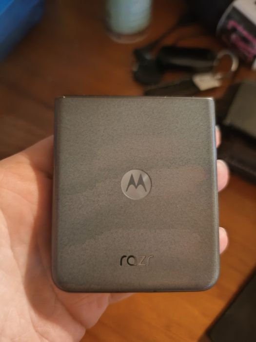 Motorola razr 50