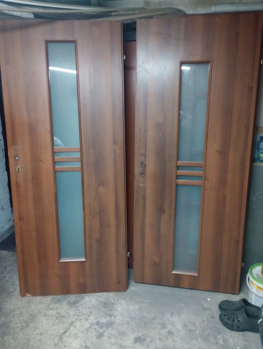 sprzedam drzwi wewnętrzne 90 lewe 80 P\L i 70L