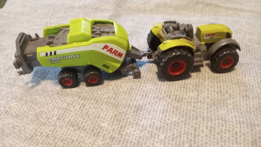 Машинки іграшкові