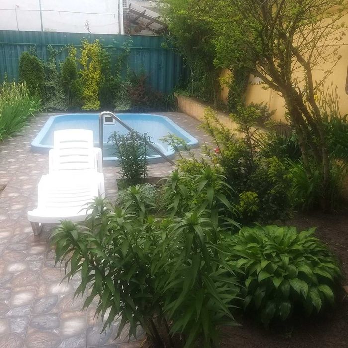 Продаю  2-х эт. дом с бассейном в Аркадии