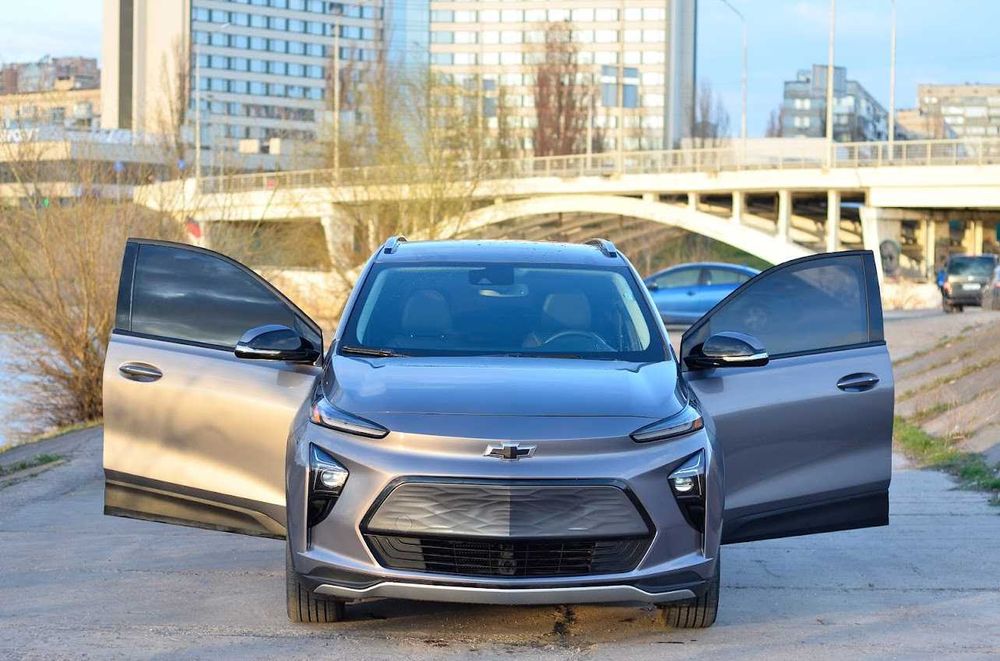 Оренда Chevrolet Bolt EUV 2023, запас ходу 400 км!