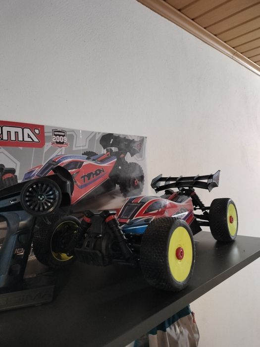 Carro rc Typhon arrma