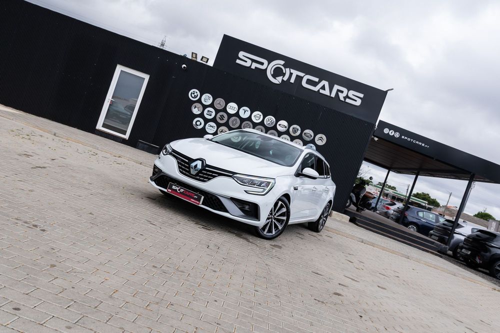 Renault Mégane Sport Tourer 1.5 Blue dCi R.S. Line