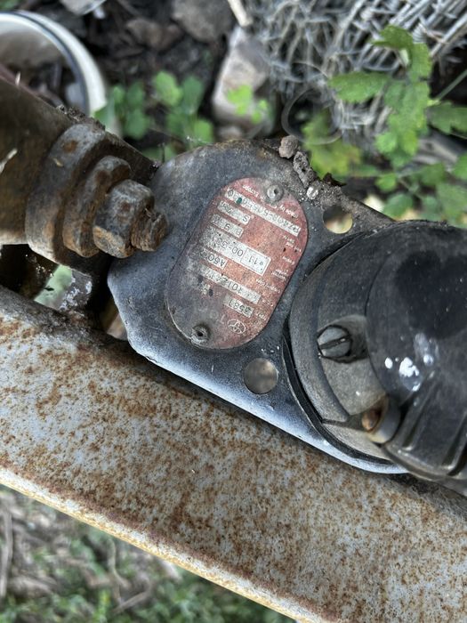 Фаркоп Toyota Avenis Verso