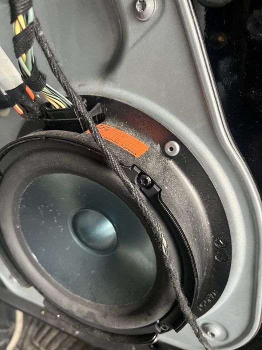Mercedes gl колонки harman kardon