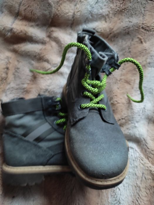 Buty wysokie na jesień Reserved 29
