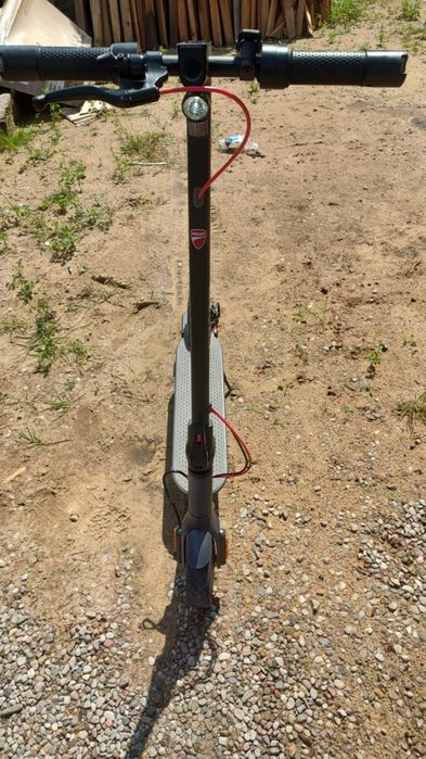 Hulajnoga elektryczna  ducati pro evo 11