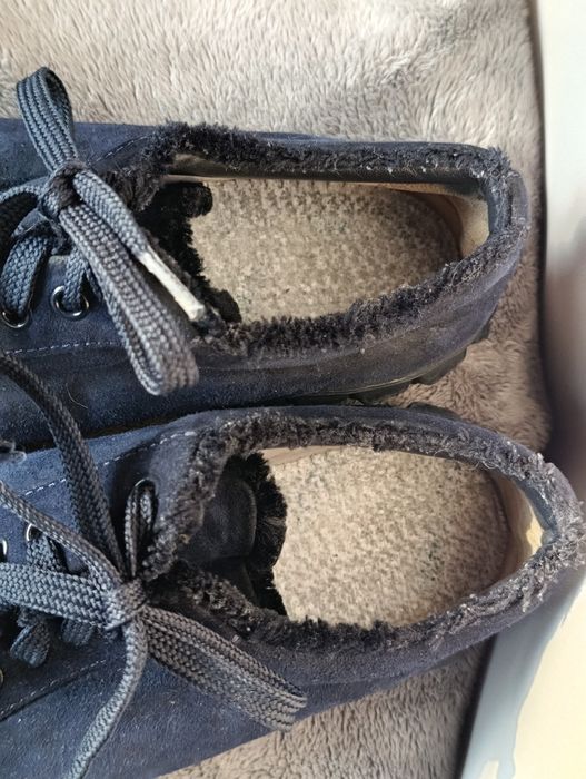 Stuart Weitzman, model Fringiecoverstory (XL17415).