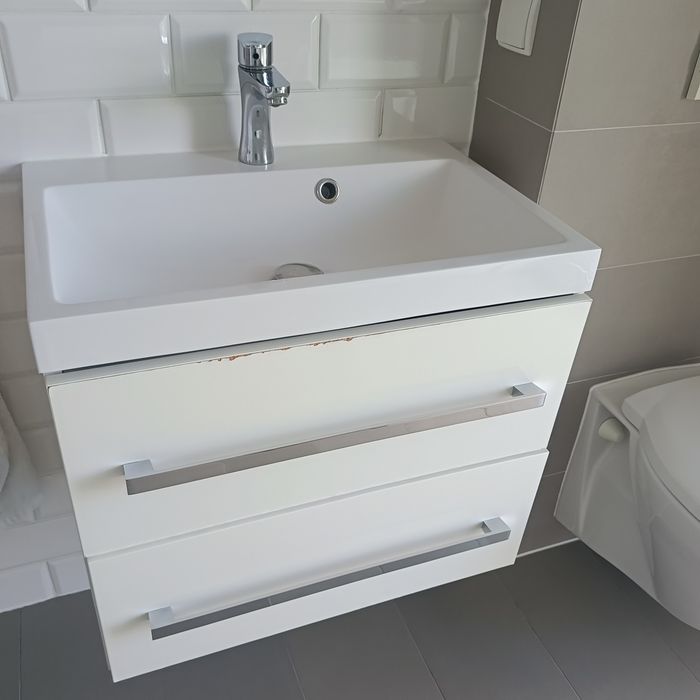 Zestaw umywalka zlew kran  60 cm