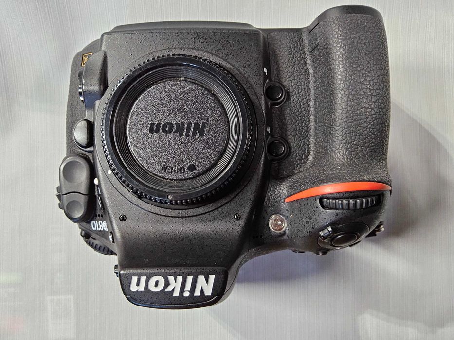Nikon D 810 COMO NOVA , com apenas 5626 Disparos + Vários accesórios