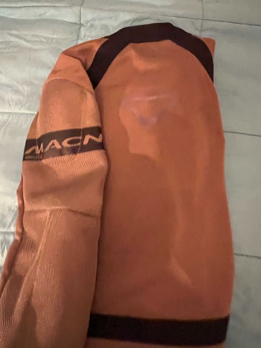 Casaco Macna Airburst - Conforto e ventilação para longas viagens