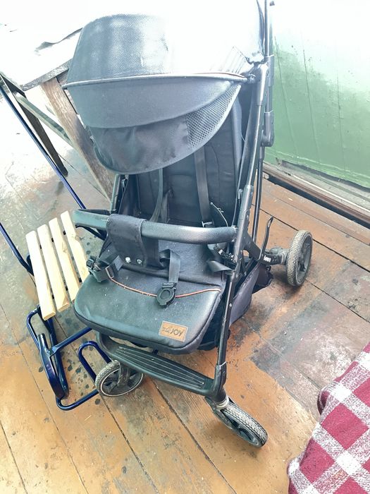 Прогулянкова візочок