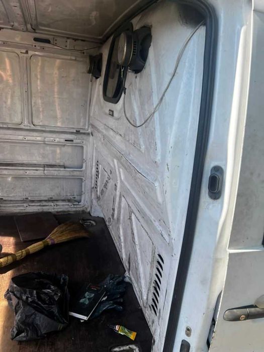 внутрення перегородка Мерседес Вито 638 без дефектов