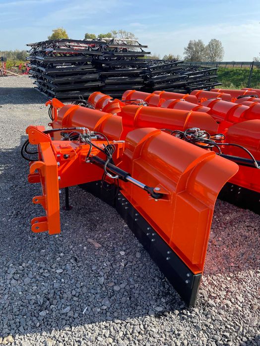 NOWY Duży pług do śniegu do tura tuza strzałka Metal Technik Dostawa