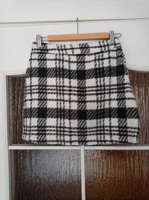 Elegancka ciepła mini spódnica w kratę dark academia Primark XS
