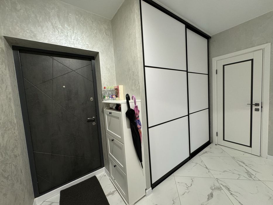 Продам трикімнатну квартиру у м. Трускавець вул Довбуша