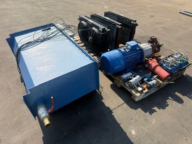 silnik elektryczny 22 kw mocy z pompa toczkowa do agregatu hydraulicznego