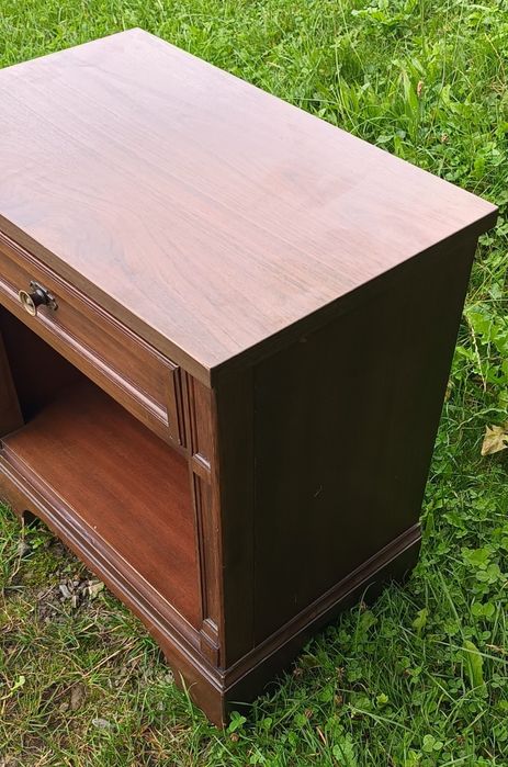 Dębowa eklektyczna szafka nocna z szufladą