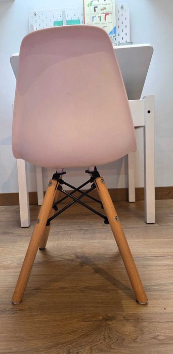 Biurko Ikea + krzeslo +tablica