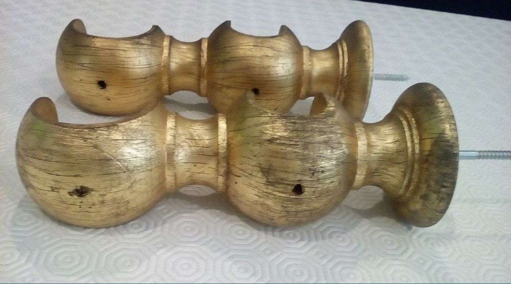 A ESTREAR - Embraços, rosetas e suportes duplos p/ os seus cortinados