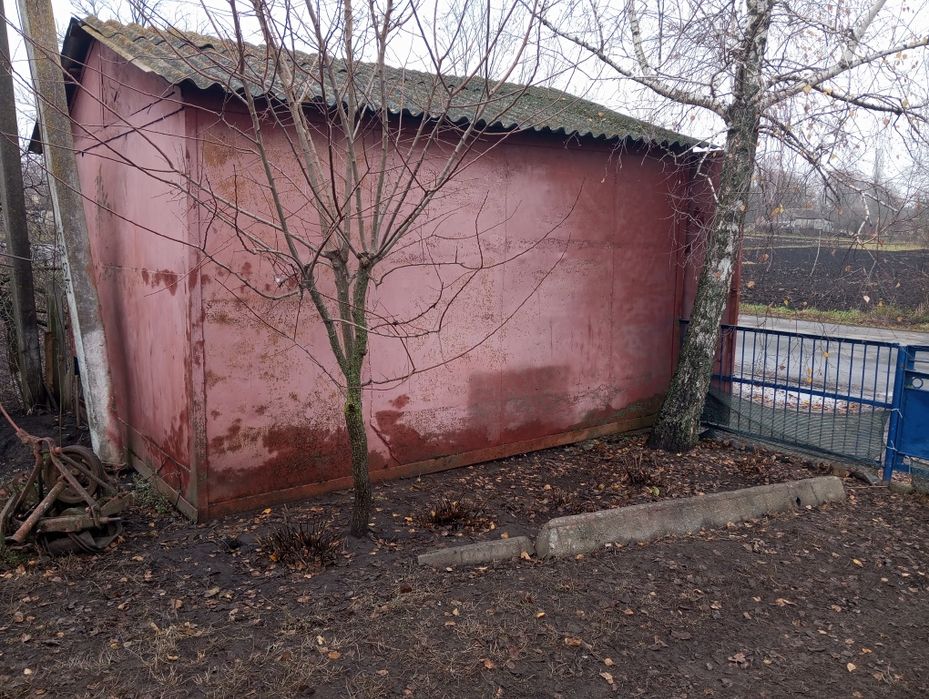 Продам гараж металевий.