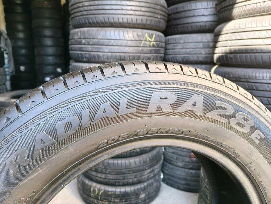 Hankook Radial RA28 205/65r16c 4шт, пара 5мм пара 6,5-7мм, ЛЕТО. Привезены из Германии