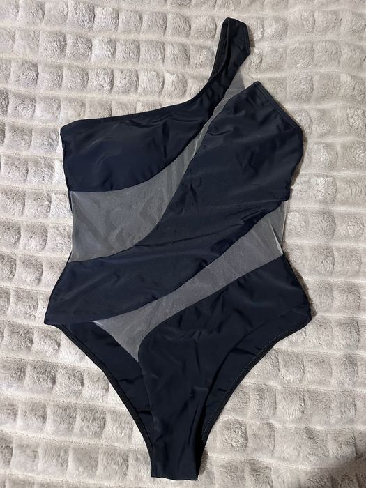 Продам купальник чорний