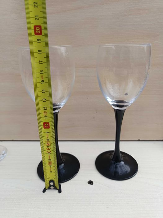 набір бокалів для шампанського 175 мл 5 шт. Twist.  2 винних бокали