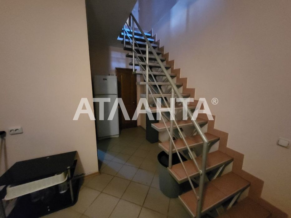 Дом-дача с мезонином возле моря, район Совиньона