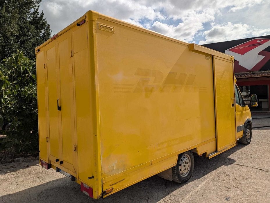 Iveco Daily C30C Ex-DHL (137.000 km) – Já Legalizada PT – Ideal Campervan / Food Truck