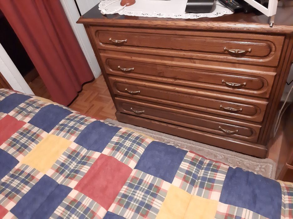 Quarto de casal em madeira