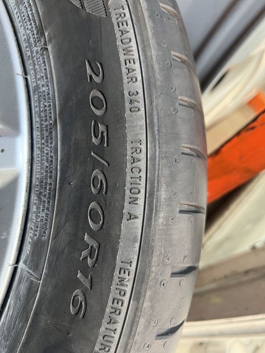 Шины летние 205/60/R16 Dunlop BluResponcе