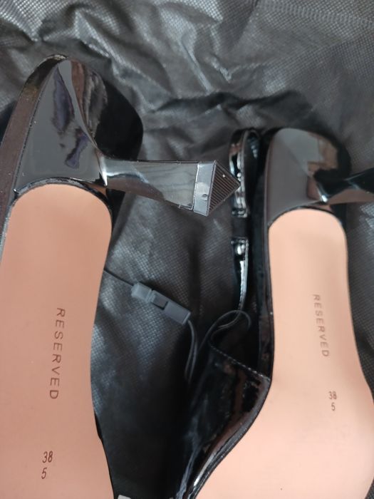 Слінгбеки reserved