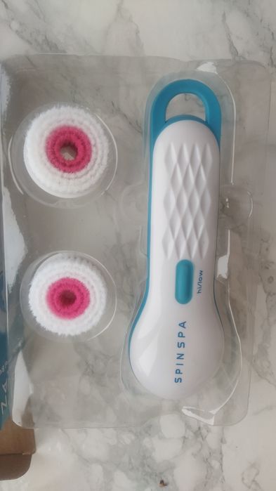 Апарат для чистки лиця