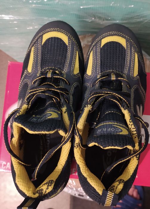 Кроссовки Cofra 39 розмір