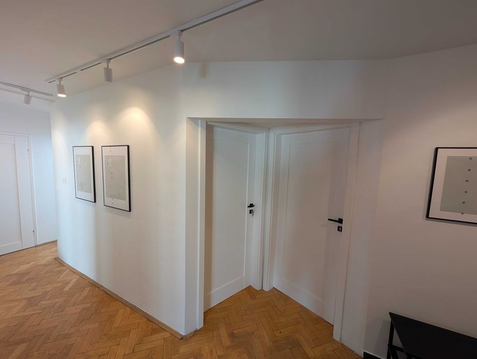 Wynajmę pokój w centrum Warszawy ul Hoża 12m2 Tylko dziewczyny