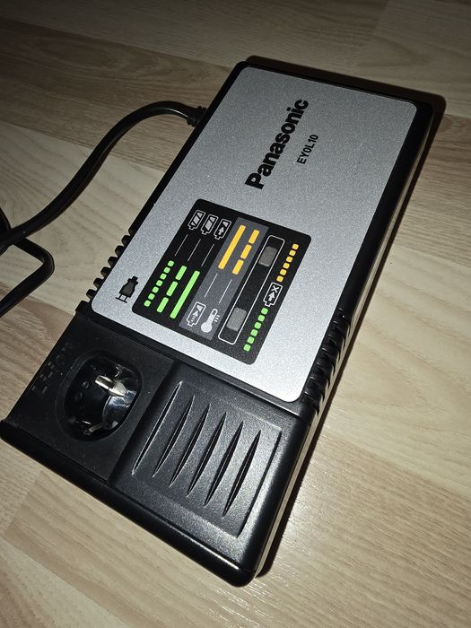 Panasonic EY0L10 ładowarka !!!