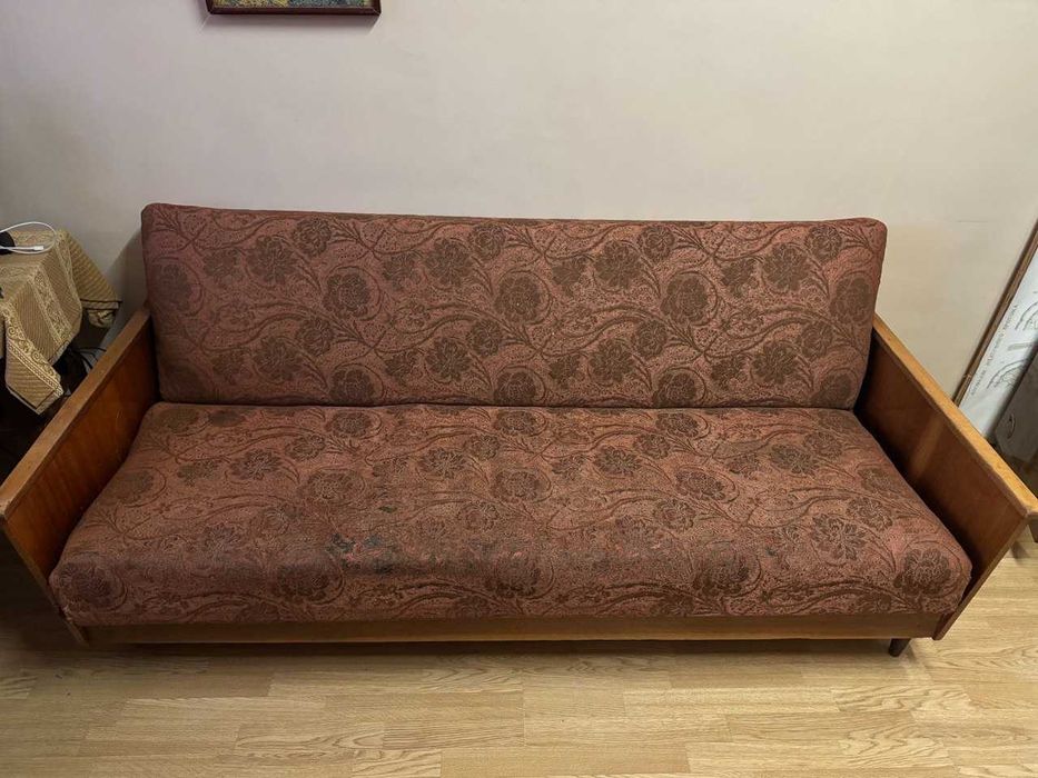 Диван книжка СССР: 1 000 грн. - Меблі для вітальні Вінниця на Olx