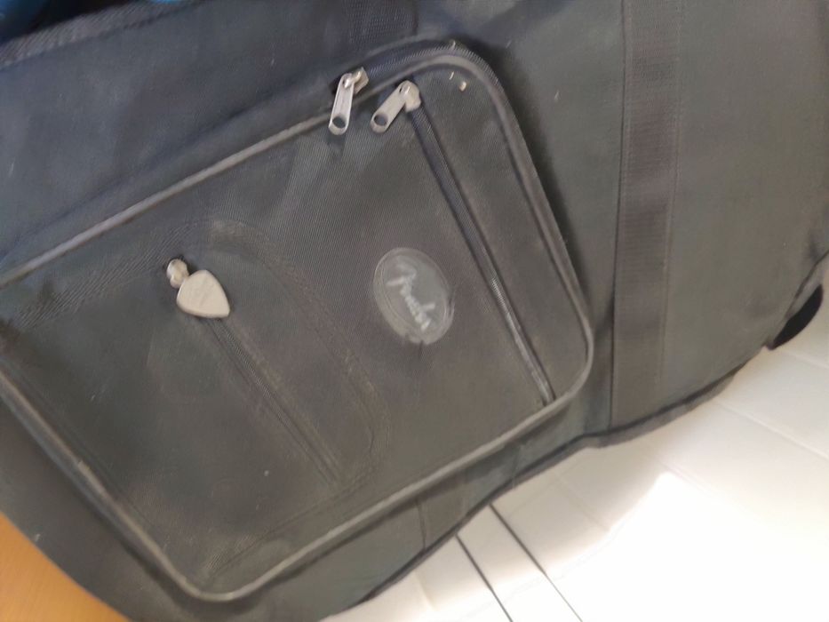 Fender Road Worn '60s Jazz Bass Pau Ferro Fretboard Fiesta Red