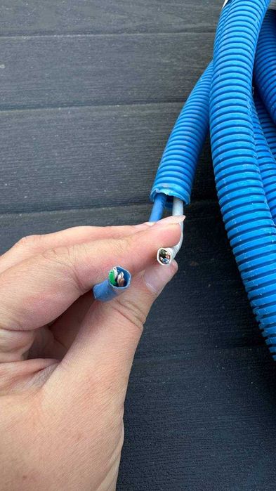 Liquidação de restos de cabos e tubos – preços baixos!