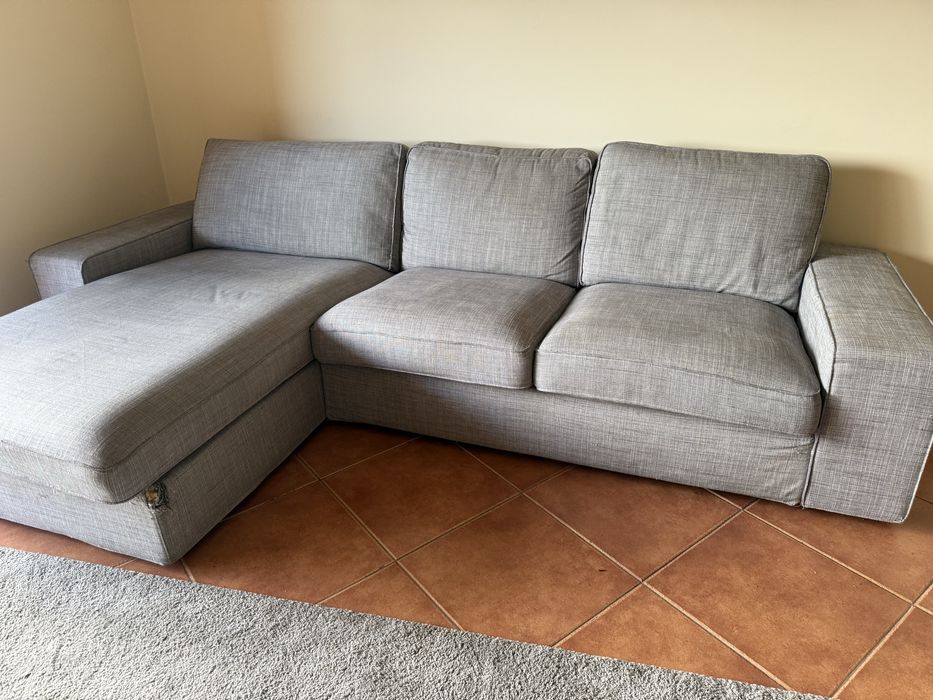 Sofa com chaise longue