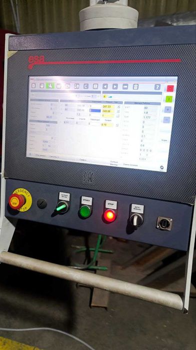 Листогиб DENER 3000 мм робоче поле 220 тон гибка 3000 мм гідравлічний