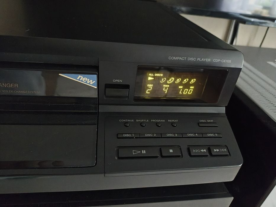 Odtwarzacz CD zmieniarka na 5 płyt SONY CDP-CE105 super stan z Pilotem