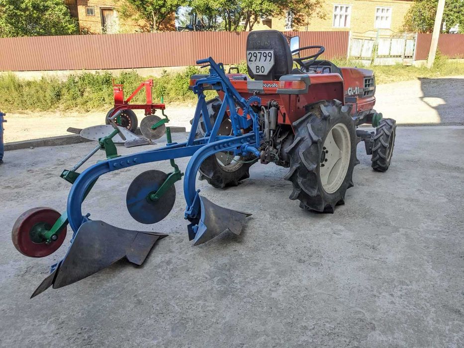 Продам плуг Overum