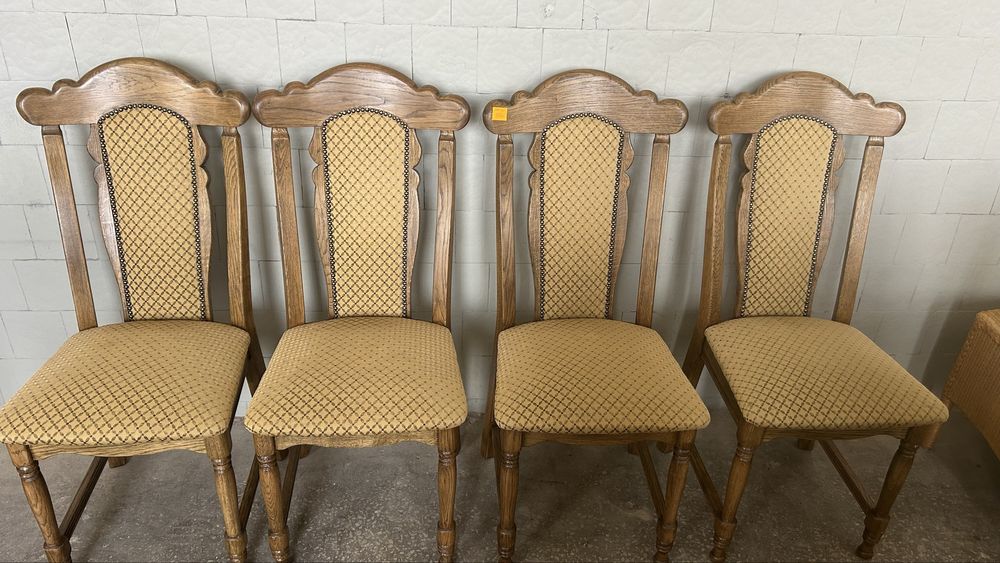 Стільці деревьяні , стулья деревянные, кожанные