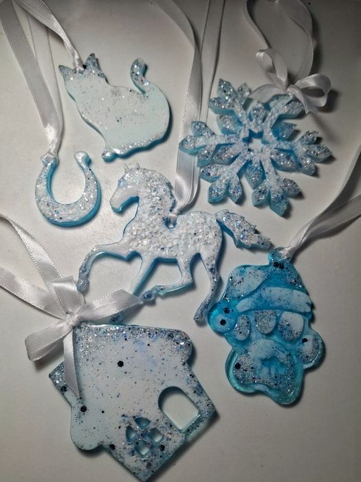 Новогодние игрушки