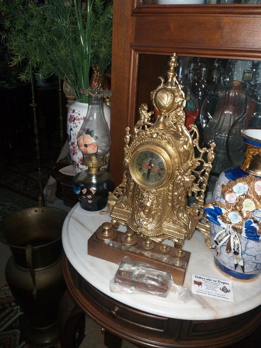 Relógios ( Mesa/Parede)