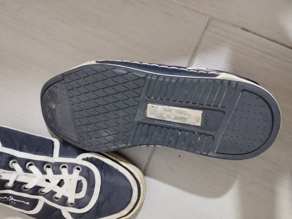Sapatilhas Pepe Jeans em bom estado